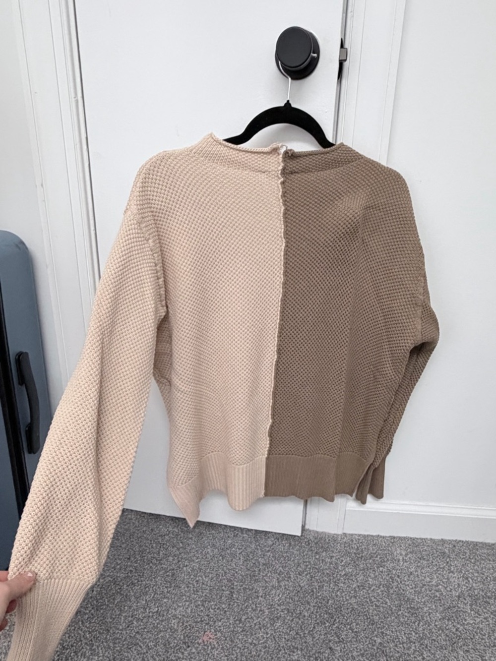 Two-Tone Beige Split-Seam Knit Sweater - Picture 2 of 3